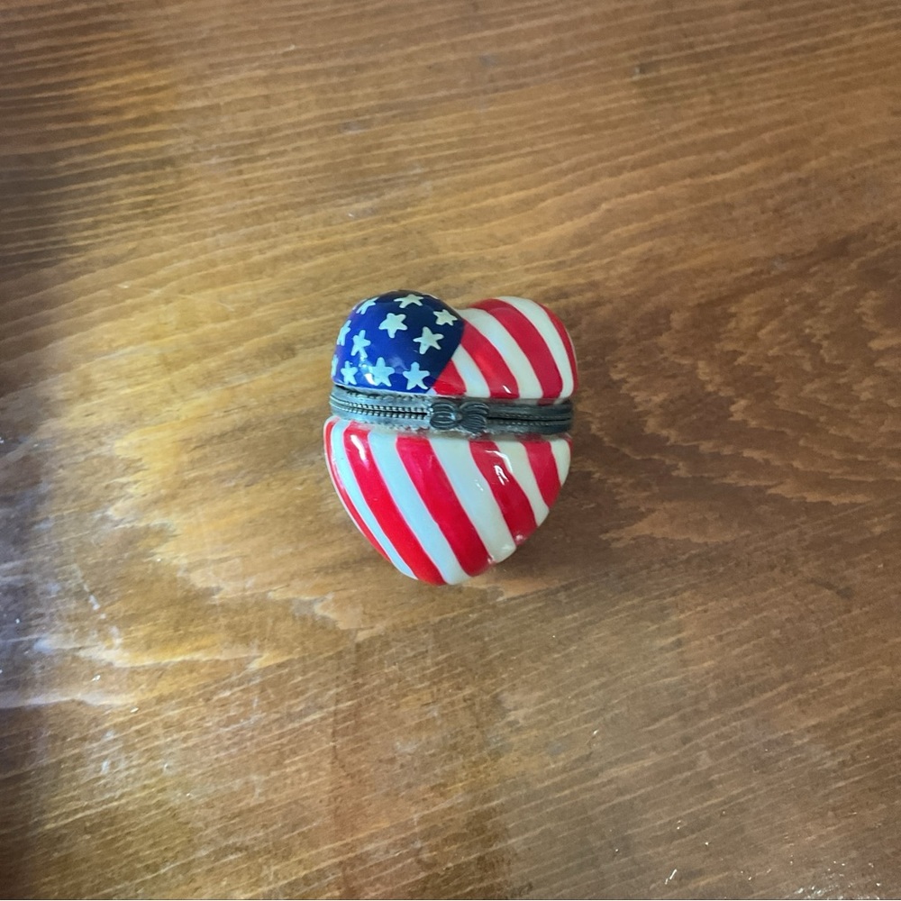 Ceramic Trinket Box Jewelry/Pill Box Storage Heart Shaped American Flag